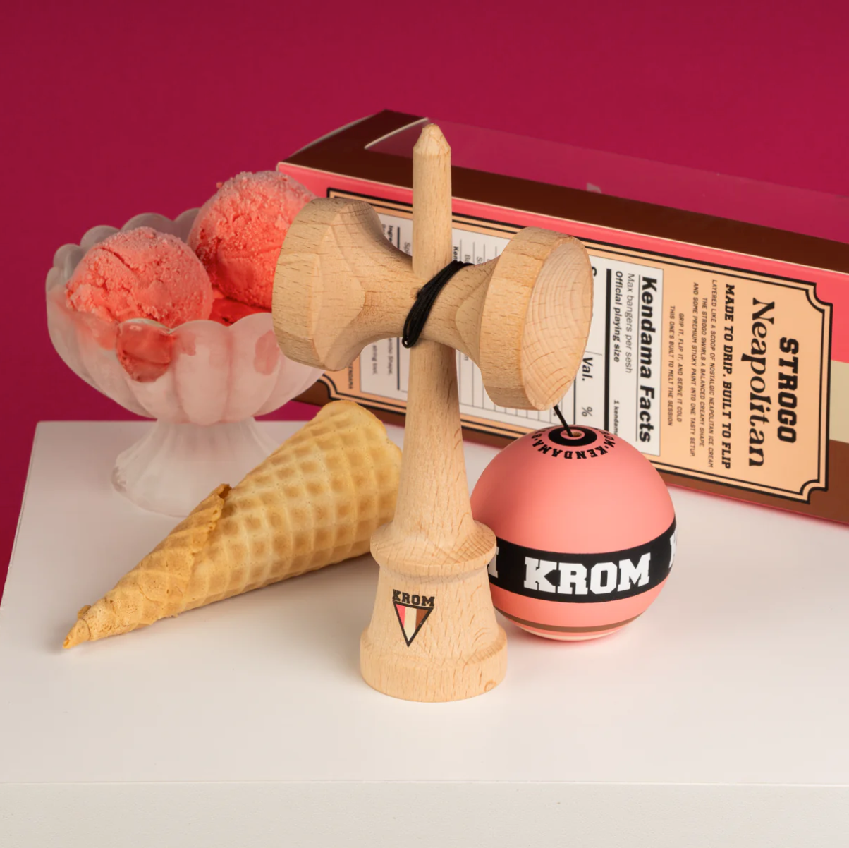 STROGO NEAPOLITAN STRAWBERRY